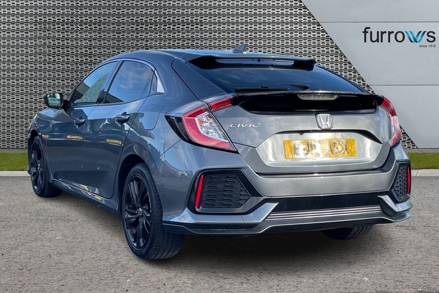 Used Honda Civic 2018 for sale - 76873793: Photo 3