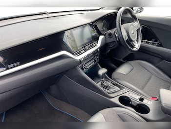Used Kia Niro 2021 for sale - 76302284: Photo