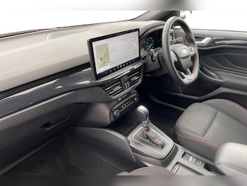 Used Ford Focus 2022 for sale - 76145849: Photo 2