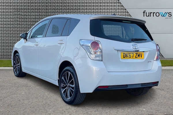 Used Toyota Verso 2017 for sale - 76183944: Photo 3
