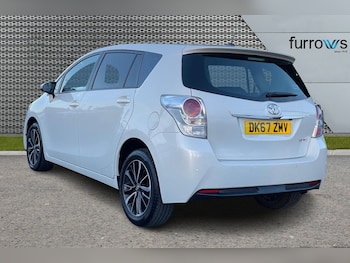 Used Toyota Verso 2017 for sale - 76183944: Photo 3