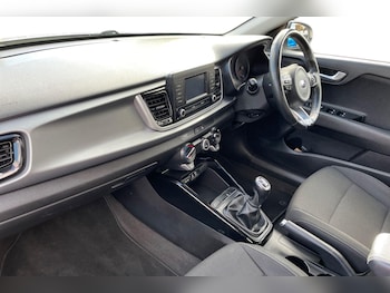 Used Kia Rio 2017 for sale - 76869473: Photo