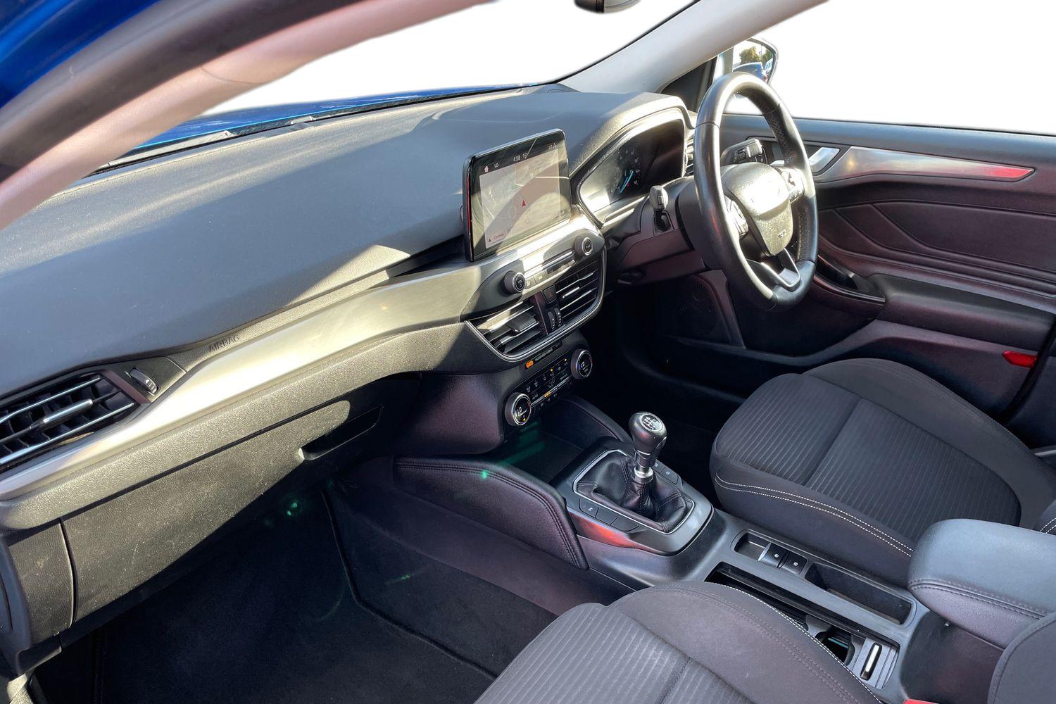 Used Ford Focus 2018 for sale - 76466174: Photo 2