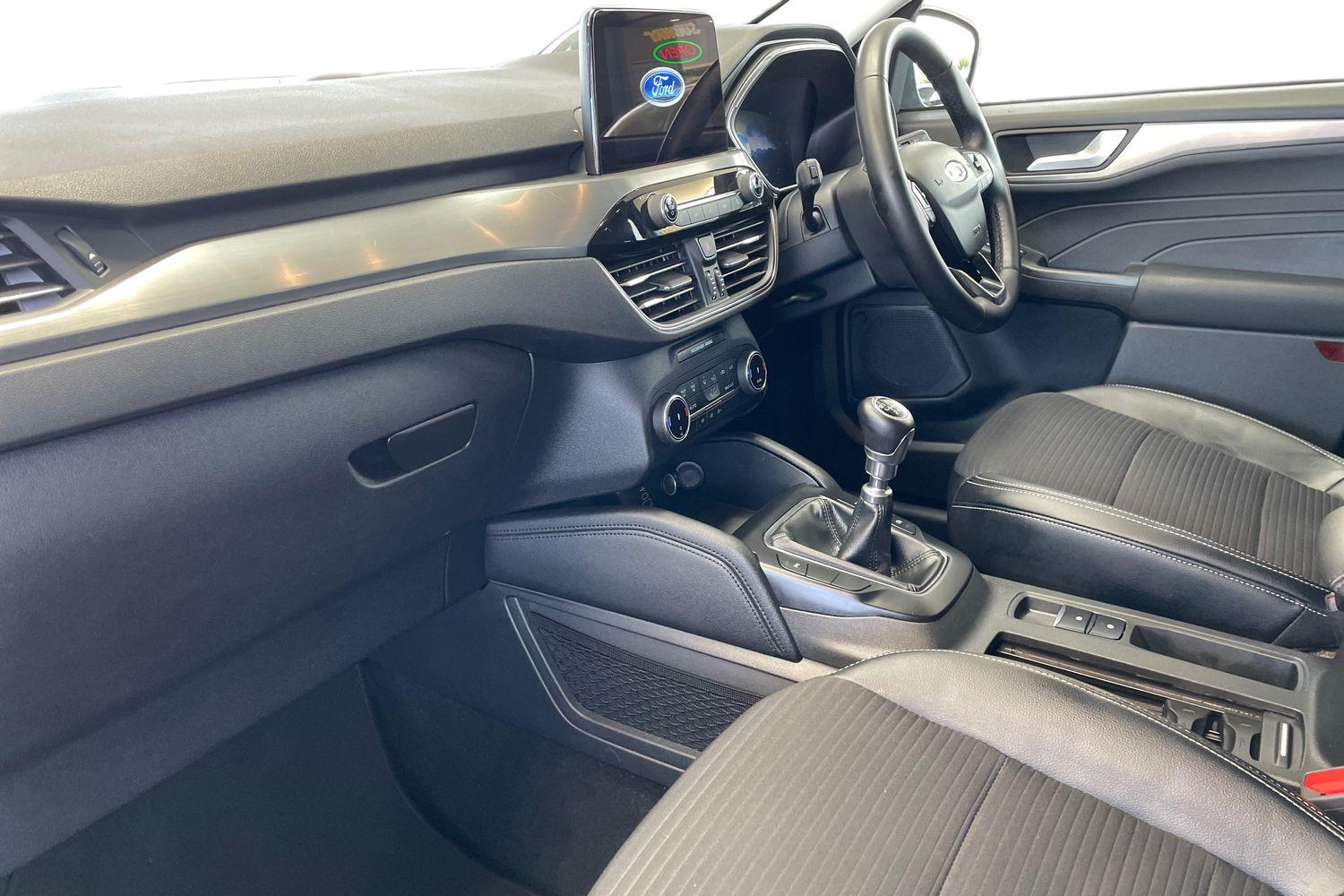 Used Ford Kuga 2023 for sale - 76869348: Photo 2