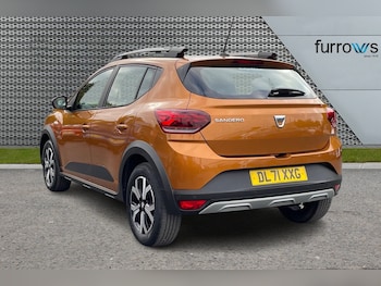 Used Dacia Sandero Stepway 2021 for sale - 76208945: Photo