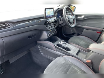 Used Ford Kuga 2023 for sale - 76447330: Photo