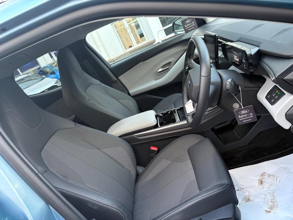 Used Ford Explorer 2024 for sale - 76615308: Photo 8