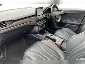 Used Ford Focus 2018 for sale - 76871590: Photo