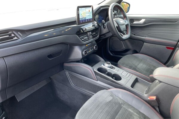 Used Ford Kuga 2023 for sale - 76130419: Photo 2
