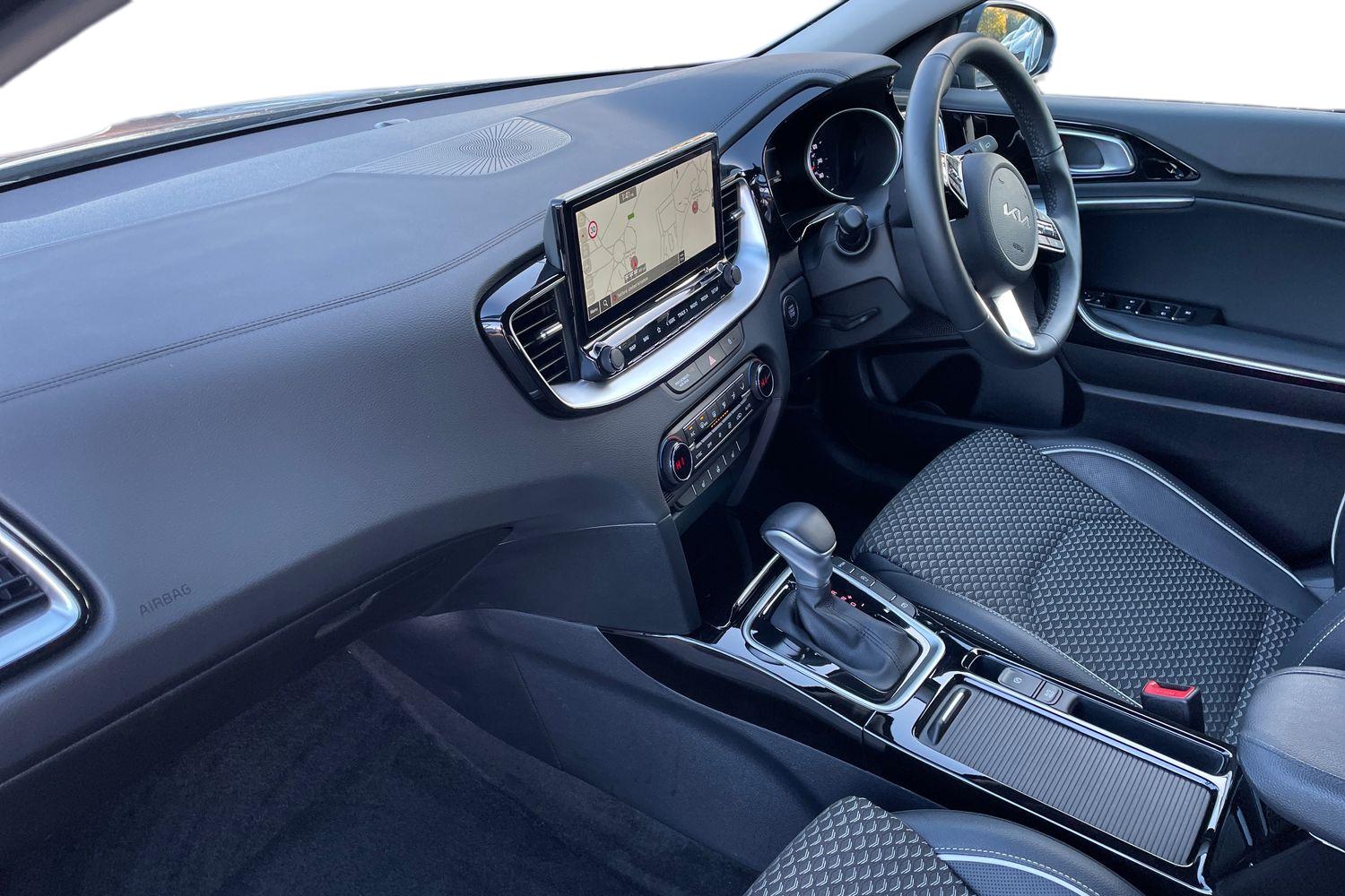 Used Kia Ceed 2025 for sale - 76873440: Photo 2