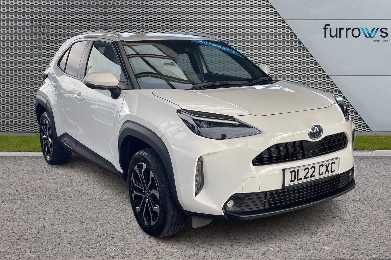 Used Toyota Yaris Cross 2022 for sale - 76874190: Photo 1