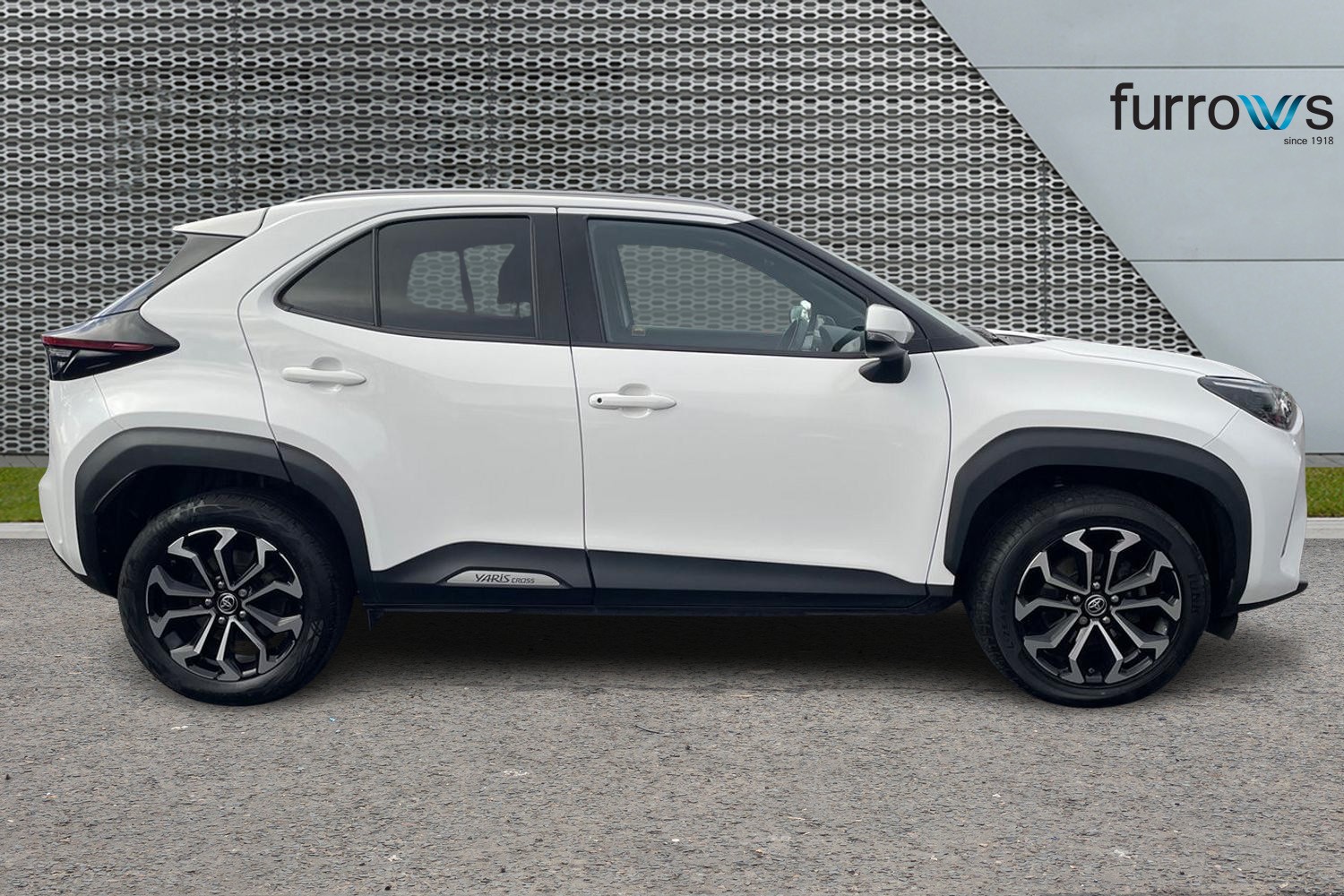 Used Toyota Yaris Cross 2022 for sale - 76874190: Photo 4