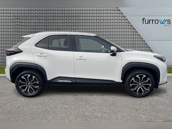 Used Toyota Yaris Cross 2022 for sale - 76874190: Photo