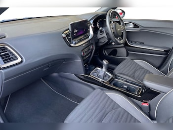 Used Kia XCeed 2023 for sale - 76948342: Photo