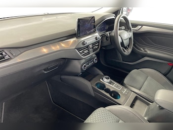 Used Ford Focus 2022 for sale - 75565581: Photo