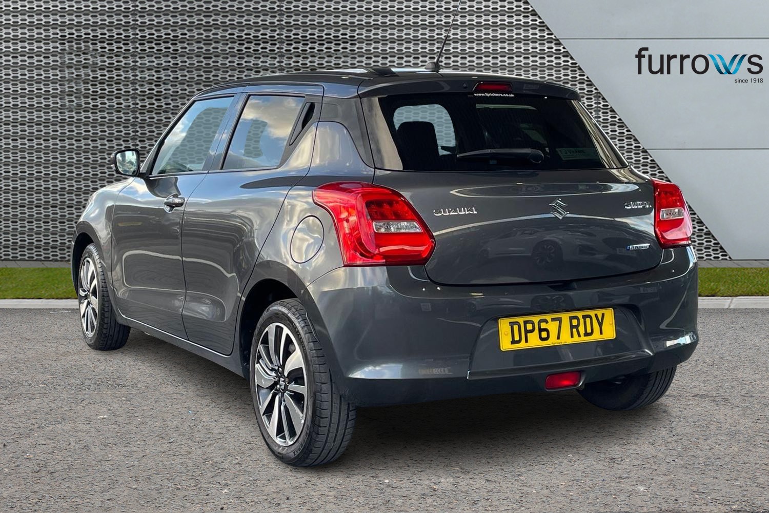 Used Suzuki Swift 2018 for sale - 76332158: Photo 3