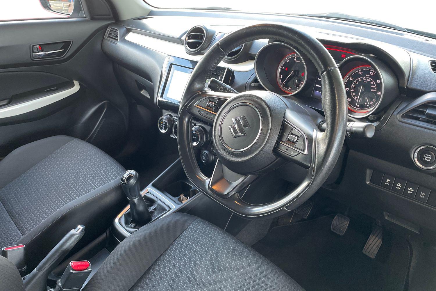 Used Suzuki Swift 2018 for sale - 76332158: Photo 7