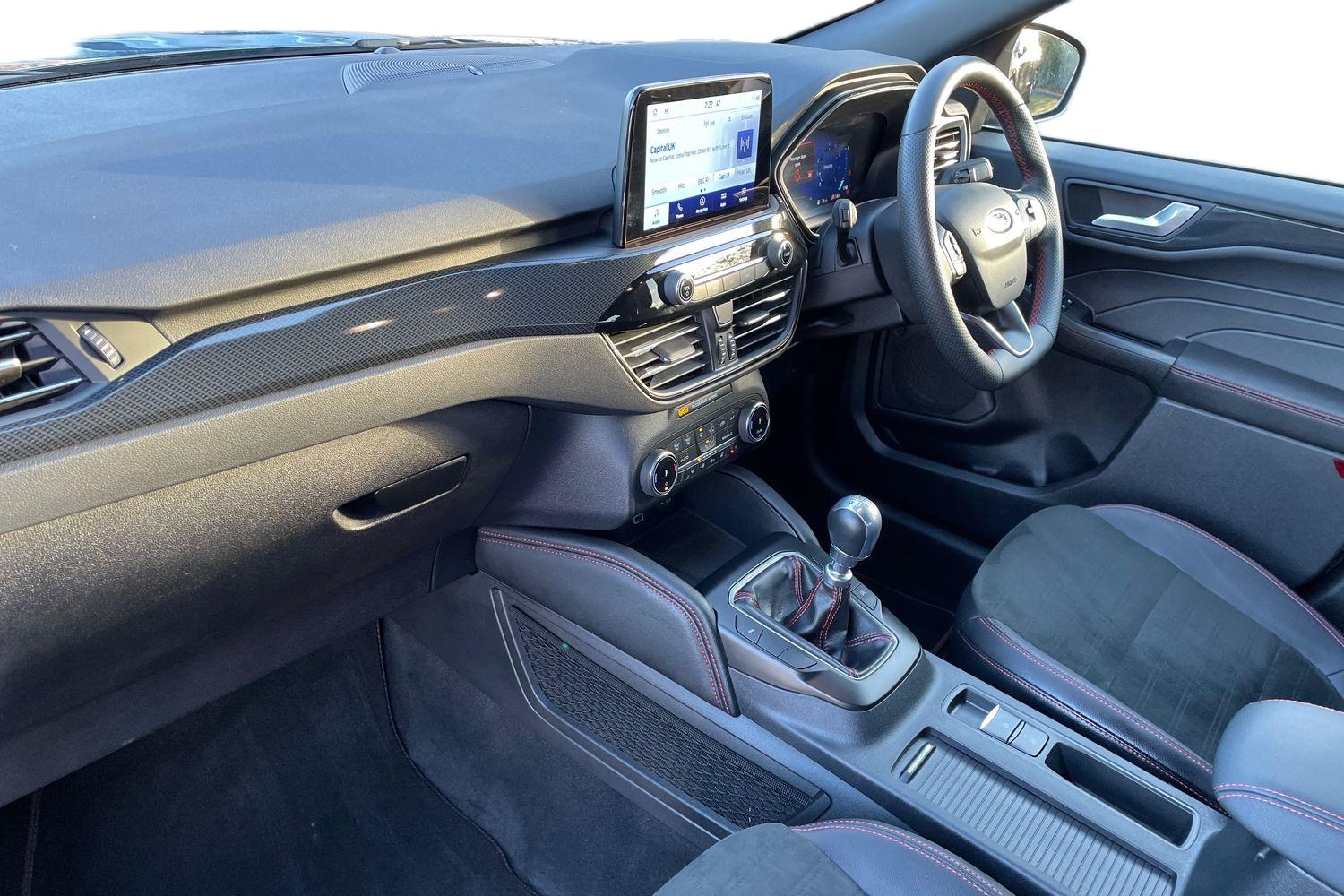 Used Ford Kuga 2023 for sale - 76872545: Photo 2