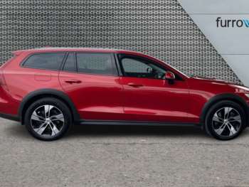 Used Volvo V60 2021 for sale - 74782689: Photo