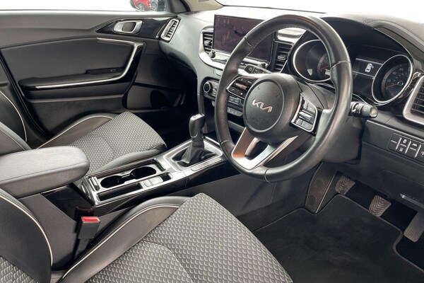 Used Kia XCeed 2023 for sale - 76130449: Photo 7