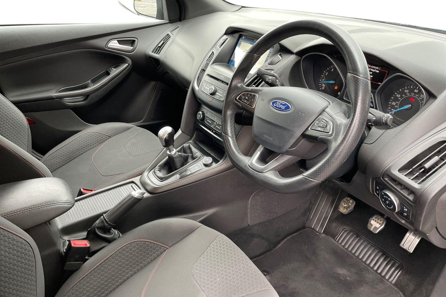 Used Ford Focus 2018 for sale - 76526529: Photo 7