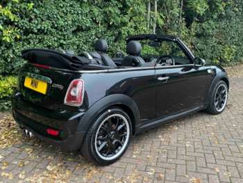 Used MINI Convertible 2010 for sale - 74525909: Photo