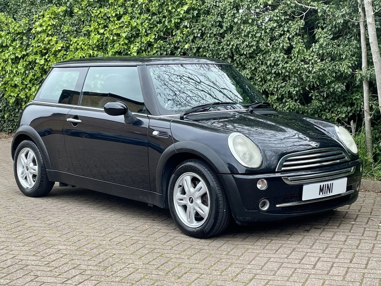 Used MINI Hatch 2005 for sale - 78125465: Photo 2