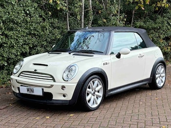 Used MINI Convertible 2005 for sale - 76707410: Photo