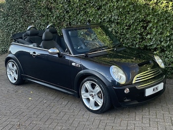 Used MINI Convertible 2005 for sale - 76035634: Photo