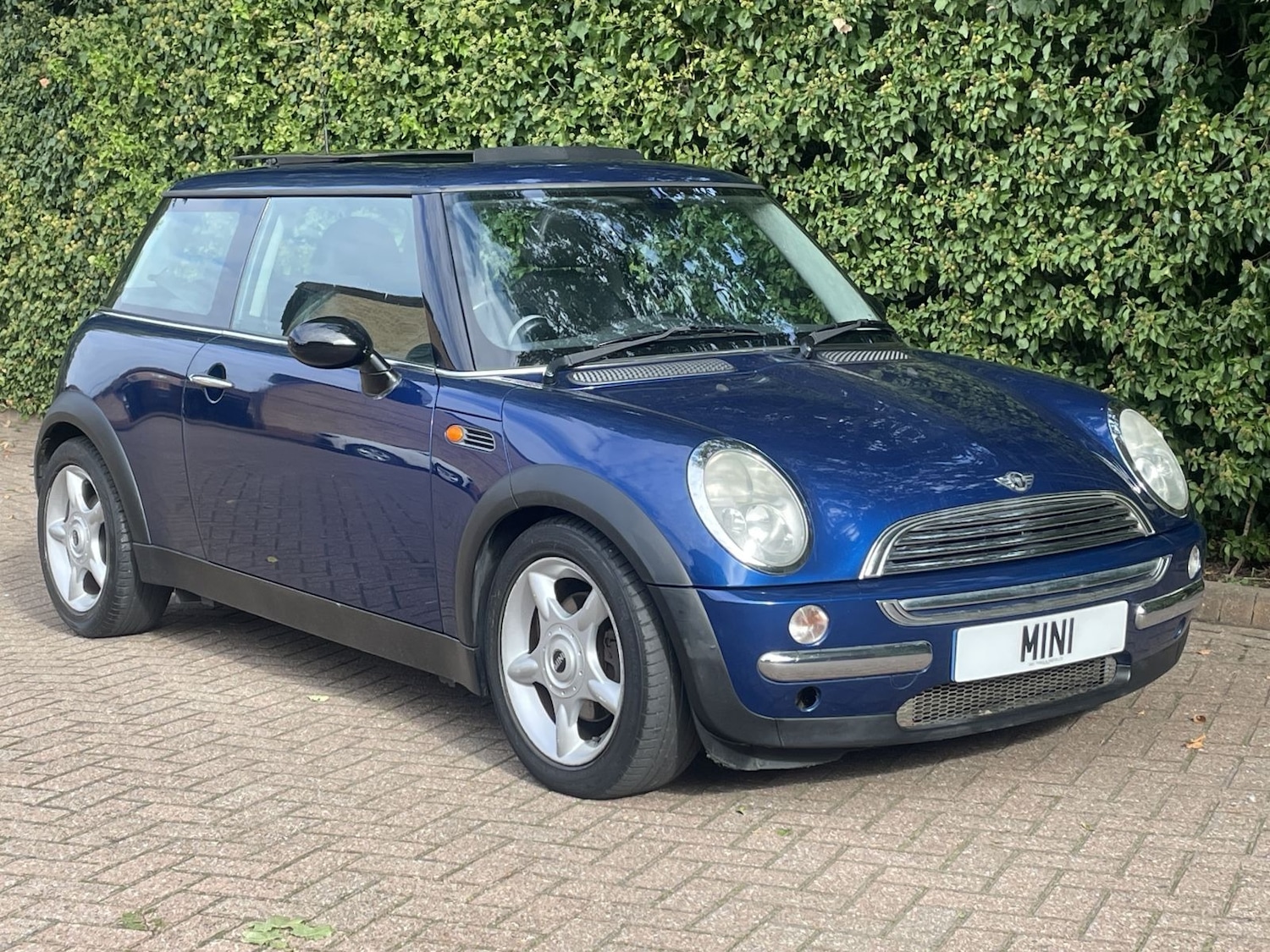 Used MINI Hatch 2003 for sale - 77085204: Photo 2