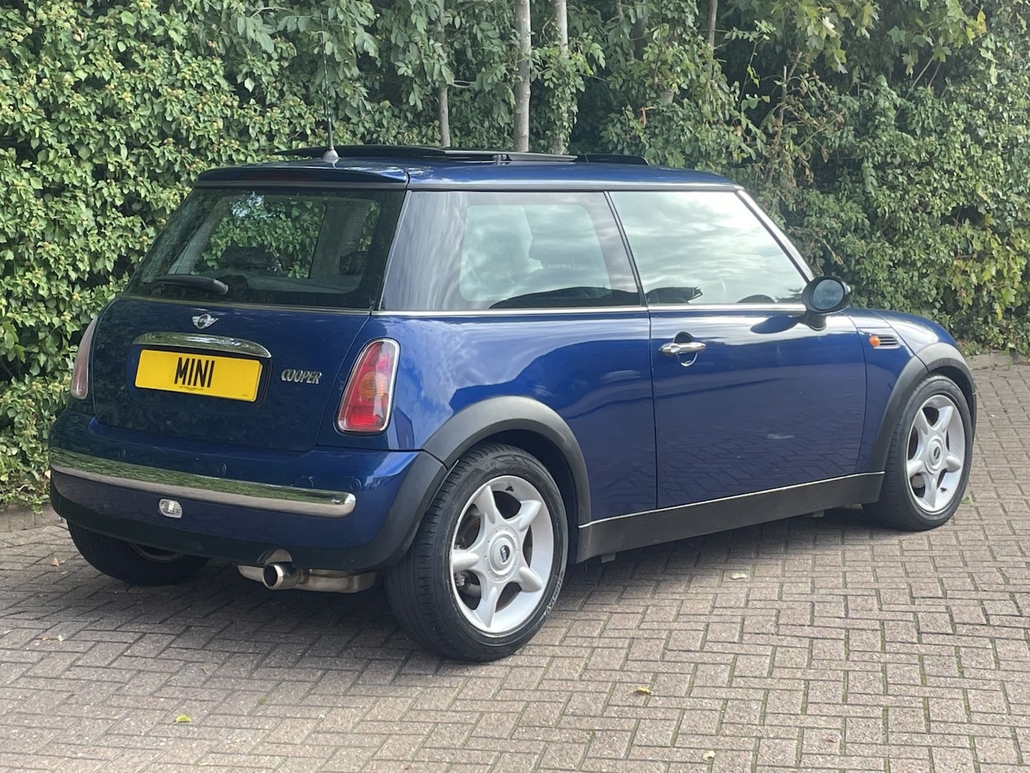 Used MINI Hatch 2003 for sale - 77085204: Photo 3