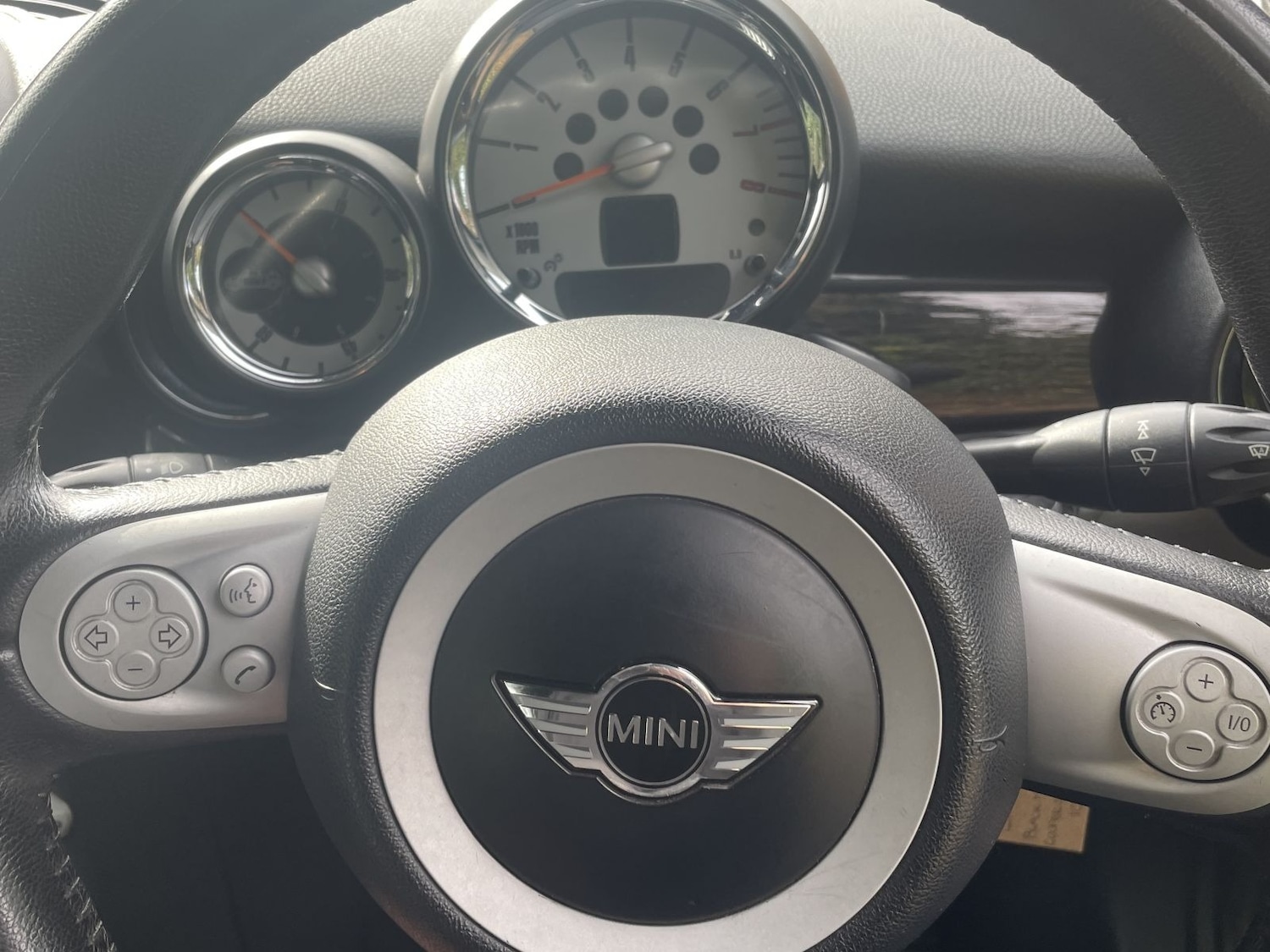 Used MINI Convertible 2009 for sale - 76156396: Photo 5
