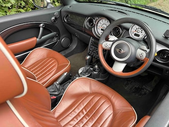 Used MINI Convertible 2008 for sale - 77591808: Photo