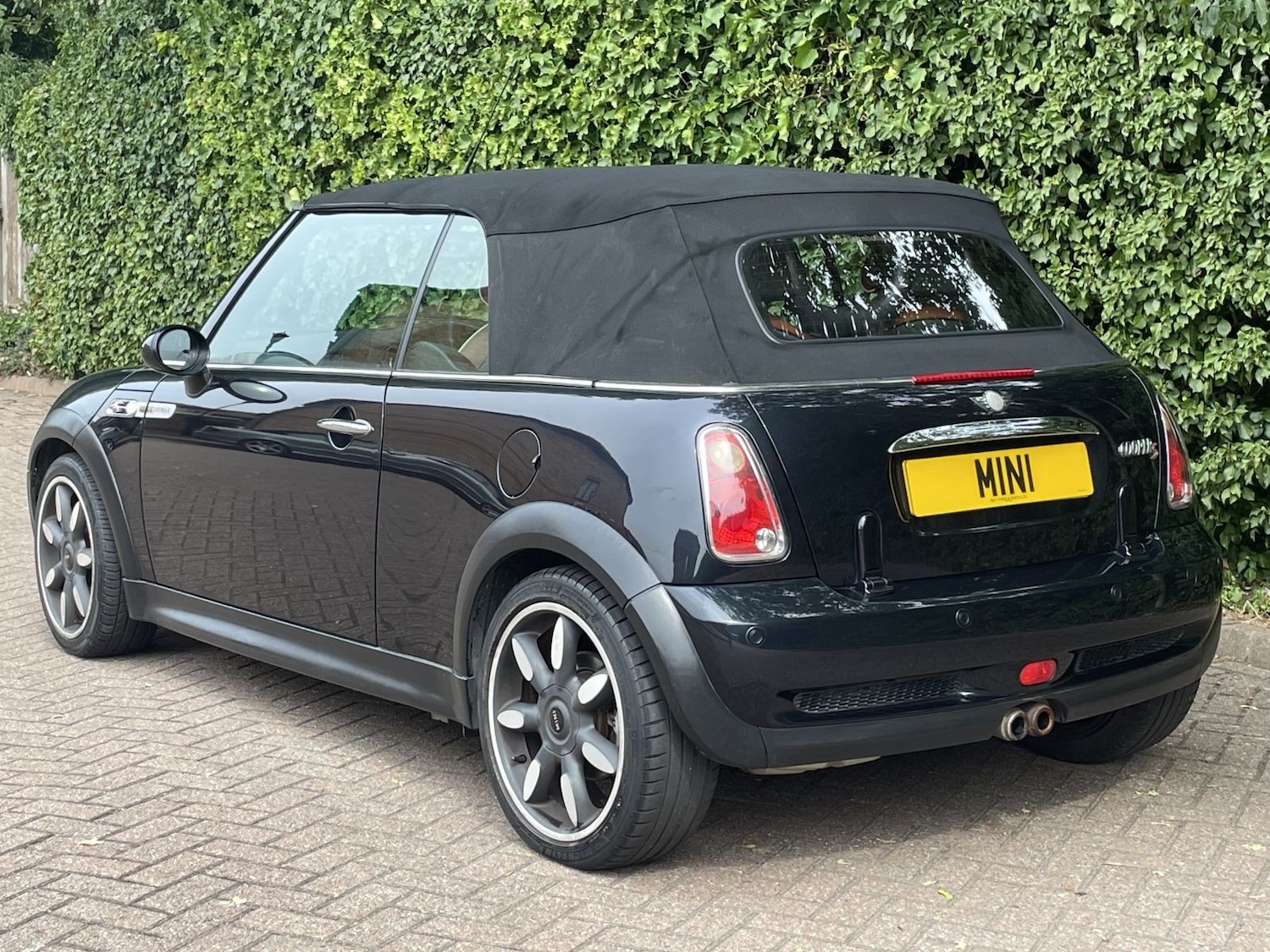 Used MINI Convertible 2007 for sale - 76640080: Photo 18