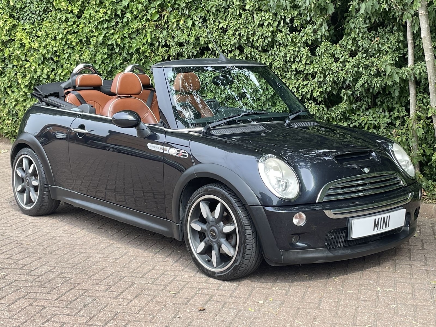 Used MINI Convertible 2007 for sale - 76640080: Photo 3
