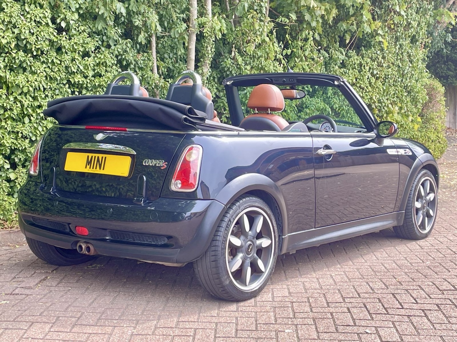 Used MINI Convertible 2007 for sale - 76640080: Photo 5