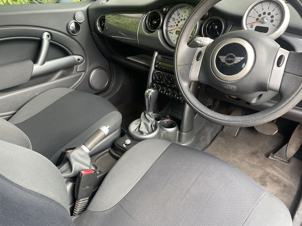 Used MINI Hatch 2006 for sale - 76220402: Photo 5