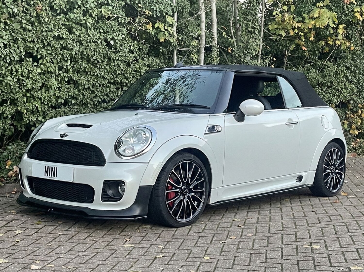 Used MINI Convertible 2010 for sale - 76718783: Photo 14