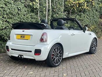 Used MINI Convertible 2010 for sale - 76718783: Photo