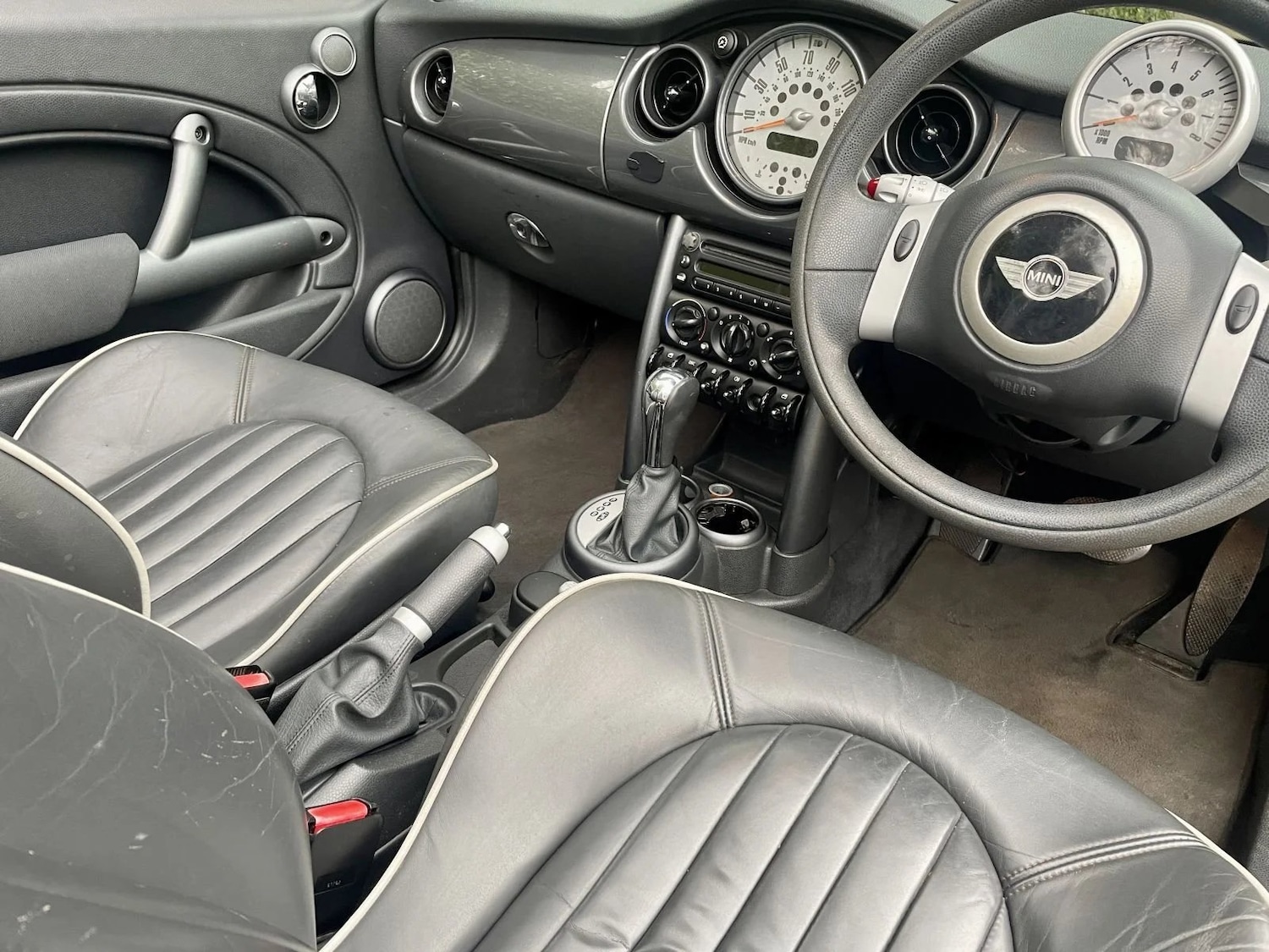 Used MINI Convertible 2006 for sale - 77663079: Photo 3