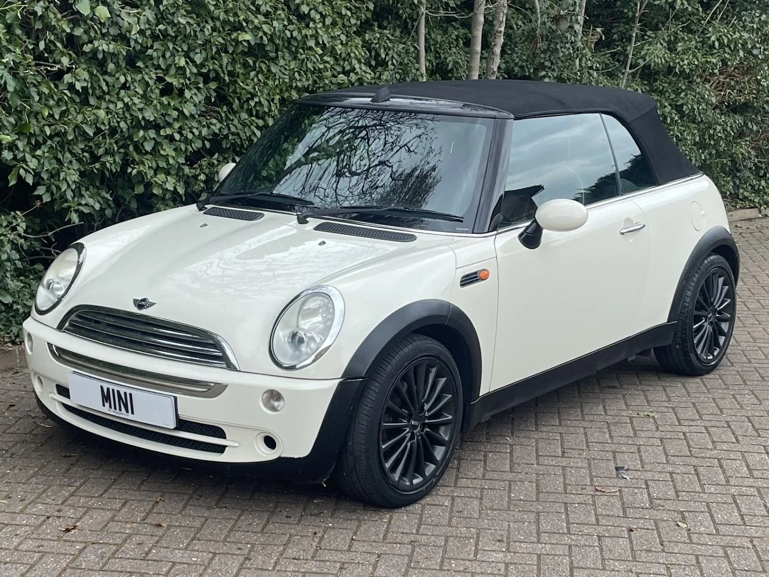 Used MINI Convertible 2006 for sale - 77663079: Photo 7