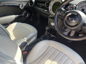 Used MINI Convertible 2011 for sale - 77085221: Photo