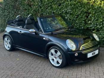 Used MINI Convertible 2005 for sale - 75421520: Photo