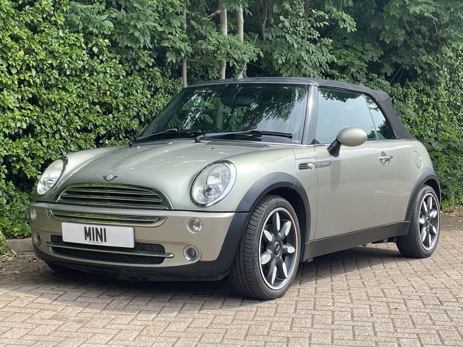 Used MINI Convertible 2007 for sale - 77541503: Photo 15