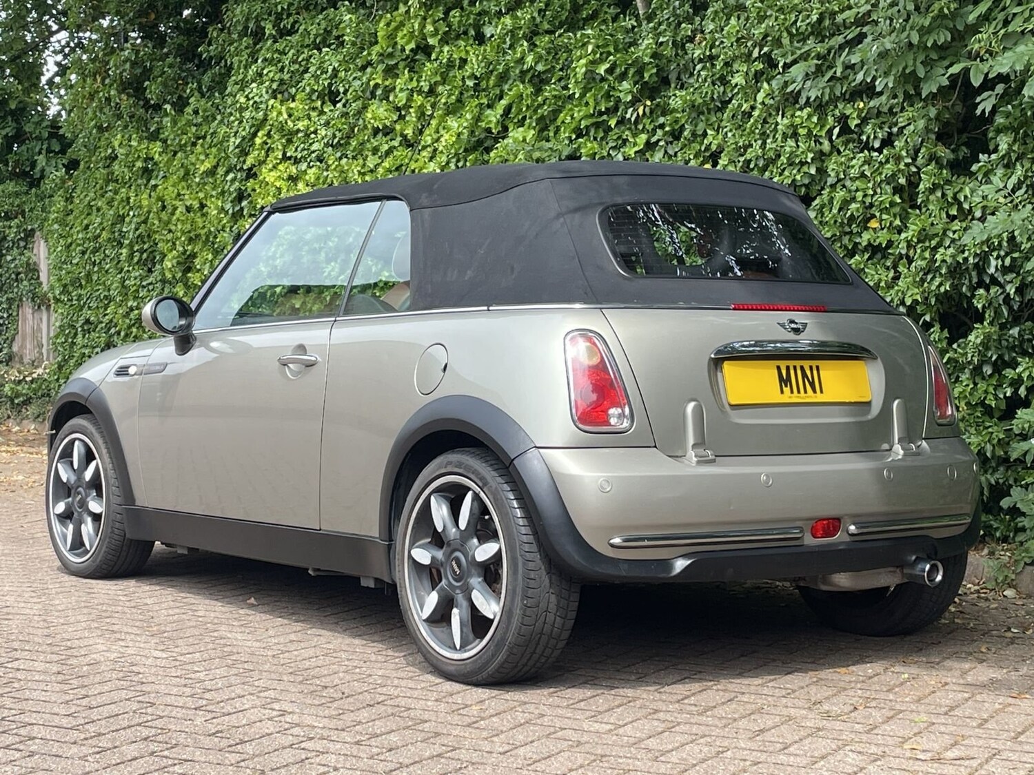 Used MINI Convertible 2007 for sale - 77541503: Photo 17