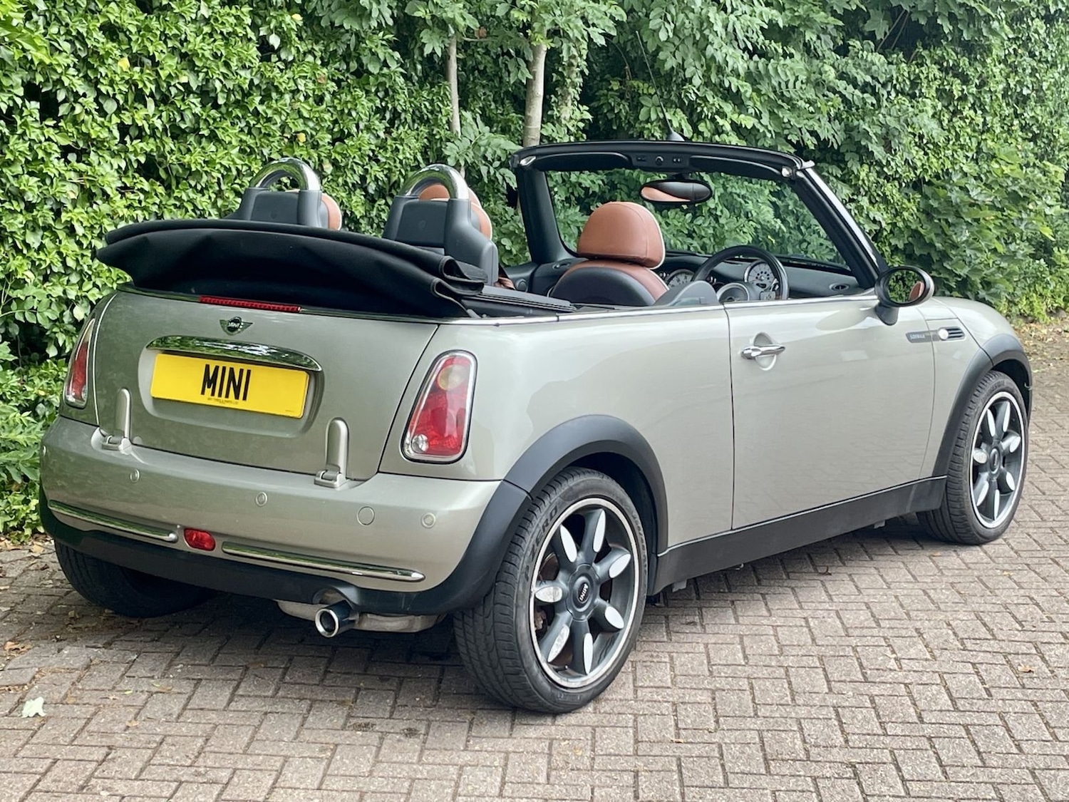 Used MINI Convertible 2007 for sale - 77541503: Photo 3