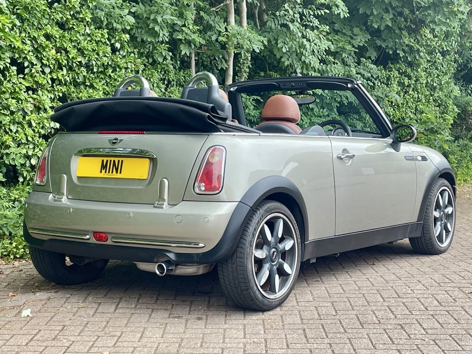 Used MINI Convertible 2007 for sale - 77541503: Photo 4