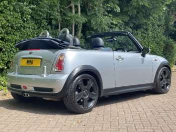 Used MINI Convertible 2005 for sale - 74753849: Photo