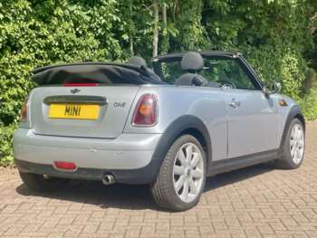 Used MINI Convertible 2010 for sale - 74915125: Photo