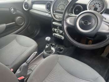 Used MINI Convertible 2010 for sale - 74915125: Photo